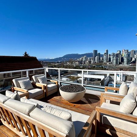 Stunning Views Penthouse Suite Vancouver Exterior photo