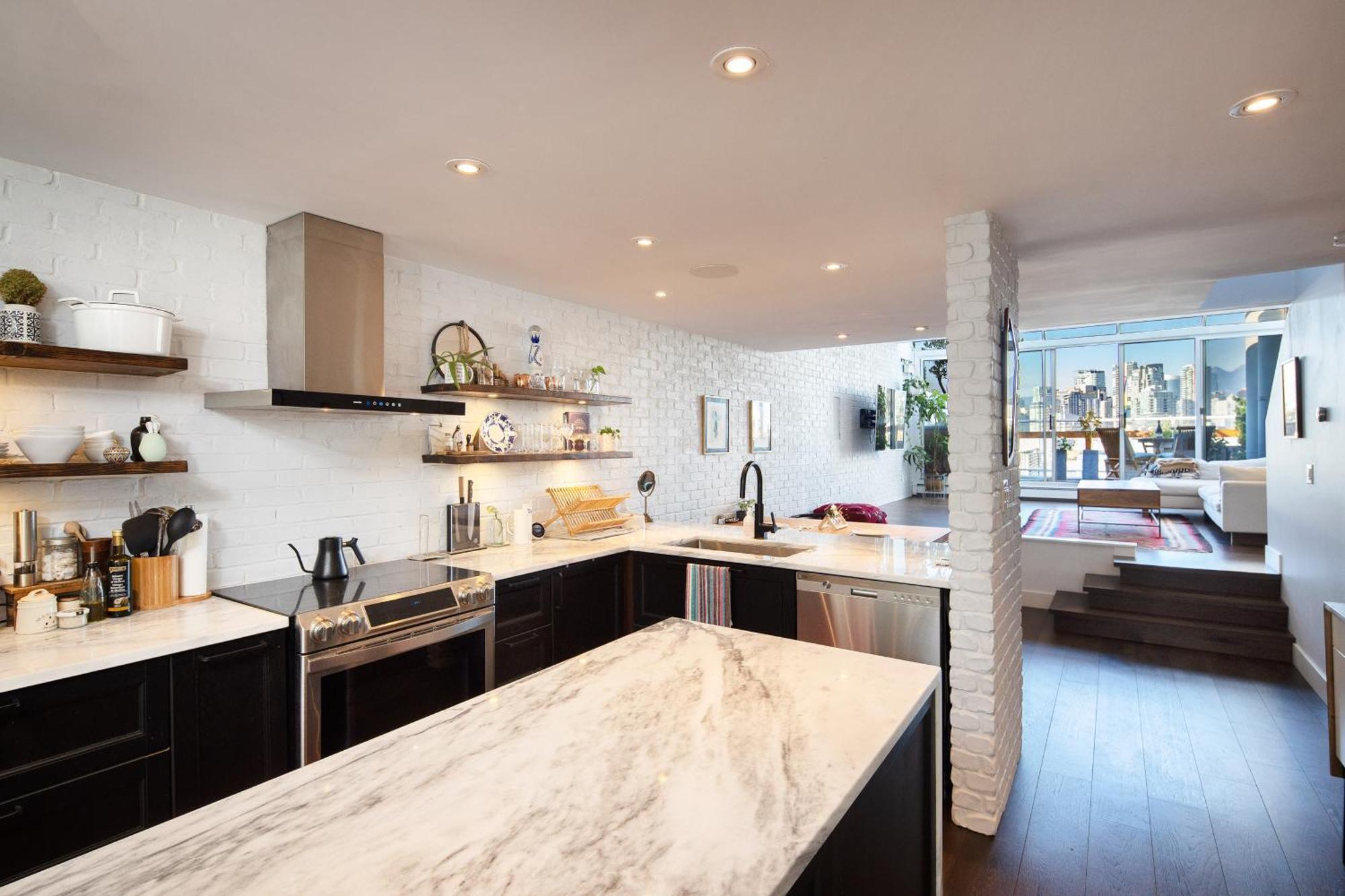 Stunning Views Penthouse Suite Vancouver Exterior photo