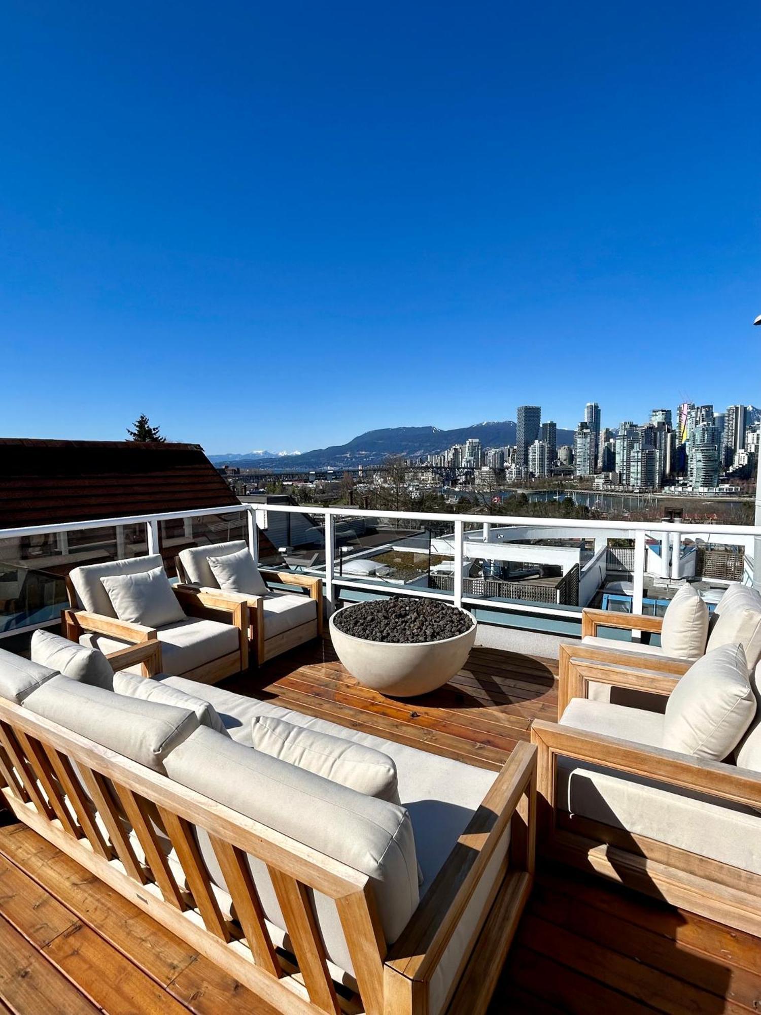 Stunning Views Penthouse Suite Vancouver Exterior photo
